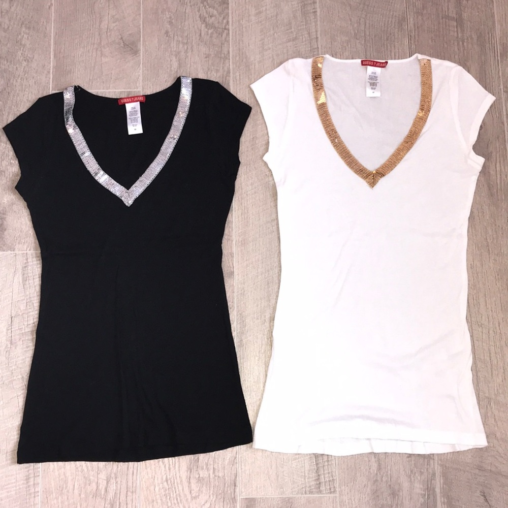 2 Piece Guess V T-shirts